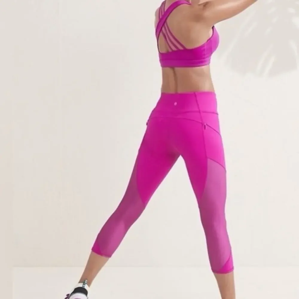 ATHLETA‎ Electric Fuchsia Mesh Contender High Rise Active Gym Yoga Run Capri S